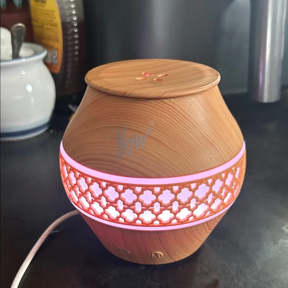 Wood Grain Aroma Diffuser & Essential Oils